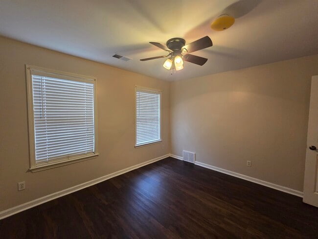 Building Photo - 8156 Old Brownsville Rd