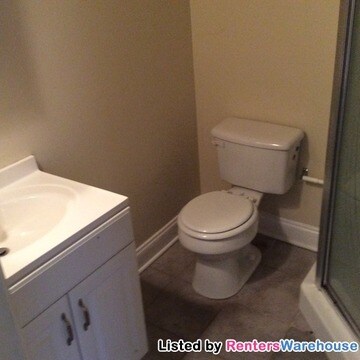 Building Photo - 67 Little St SE