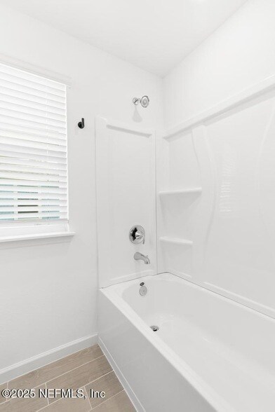 Building Photo - 355 Miromar Lk Dr