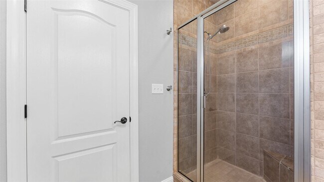 Building Photo - 204 Tunbridge Dr