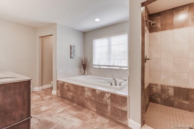 Building Photo - 5 Fant Farm Ln