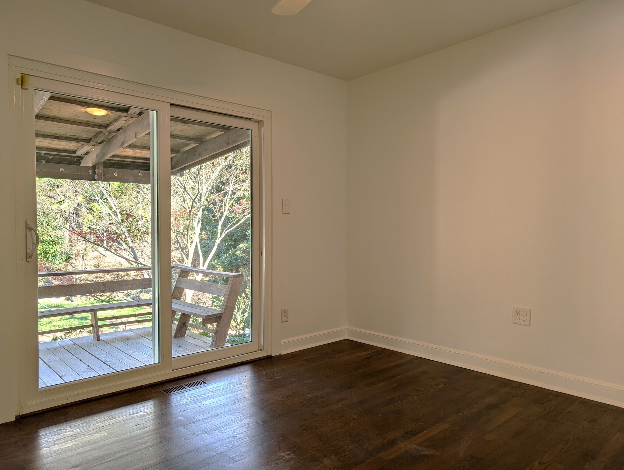 Bed #1 - 1096 Oakfield Dr SE