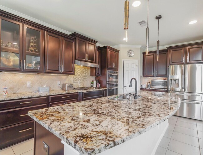 Building Photo - 4919 Blackwater Ln