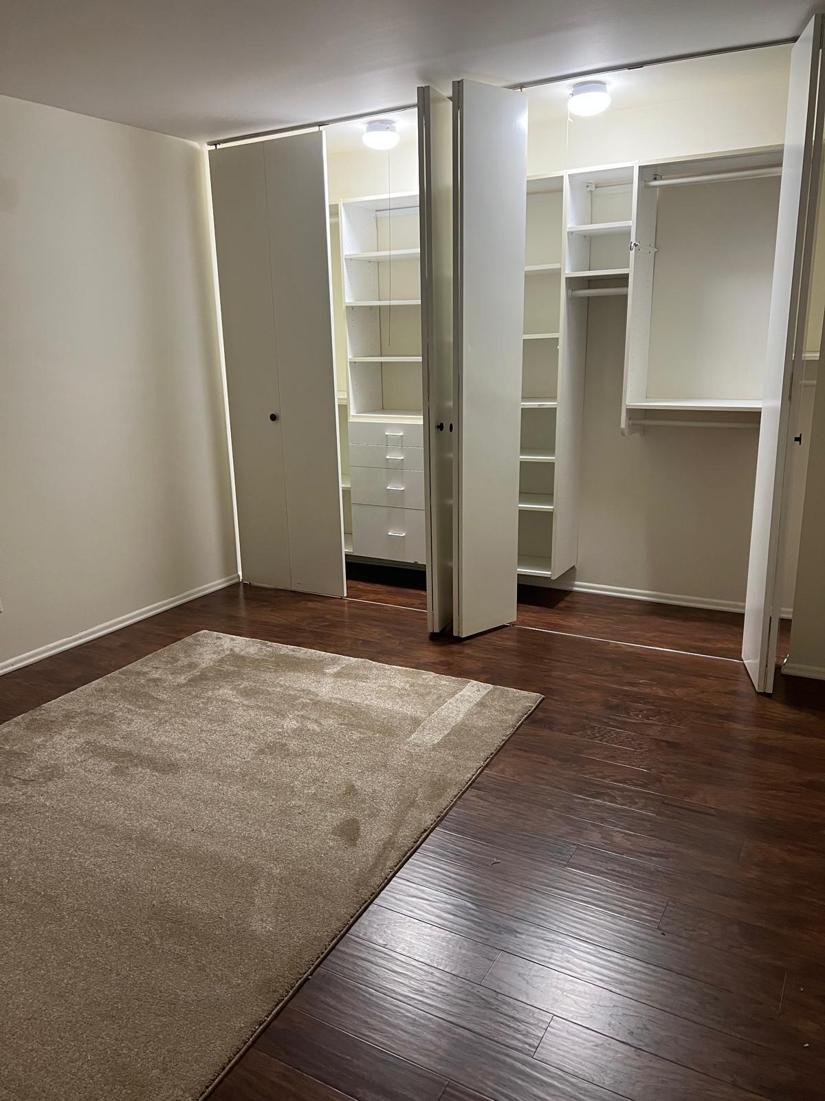 Building Photo - 2650 Brookwood Way Dr