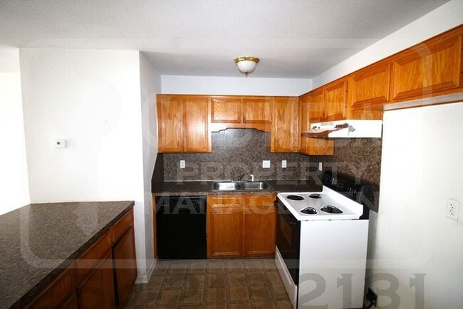 Building Photo - 1011 Lansberry Ct