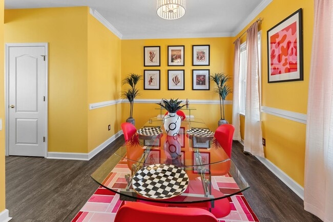 Building Photo - Grand View 115