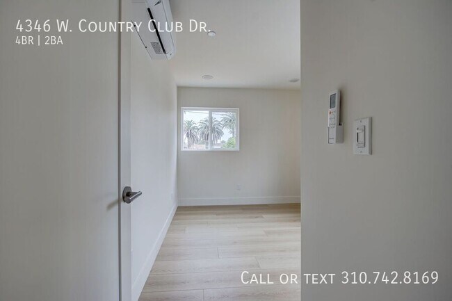 Building Photo - 4346 Country Club Dr