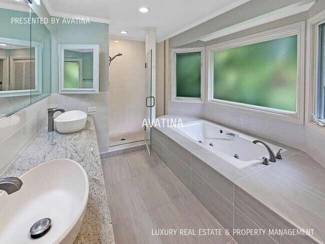 Building Photo - 2330 Kaola Way