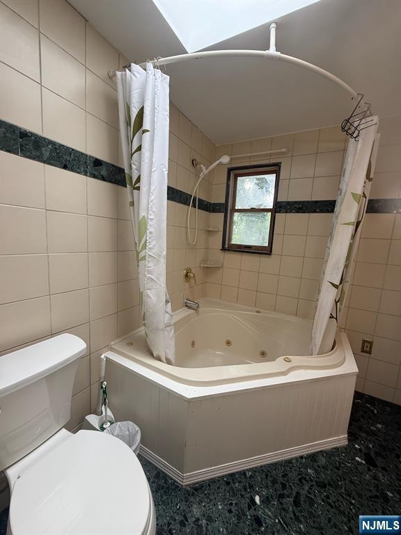 Building Photo - 533 Ramapo Valley Rd