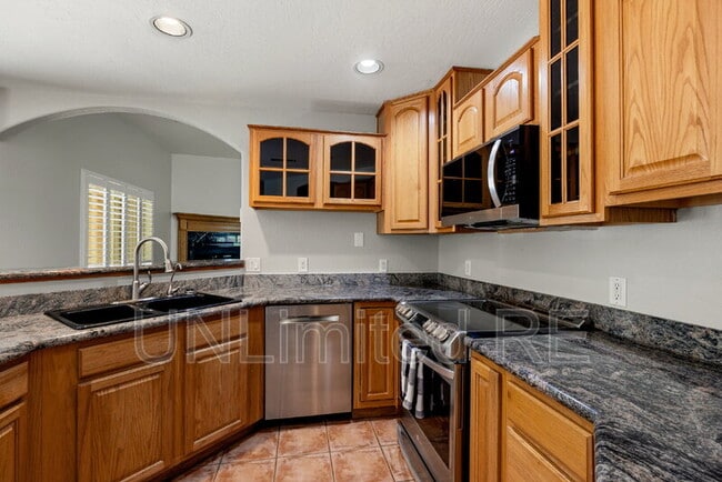 Building Photo - 1614 Eagle Mountain Dr