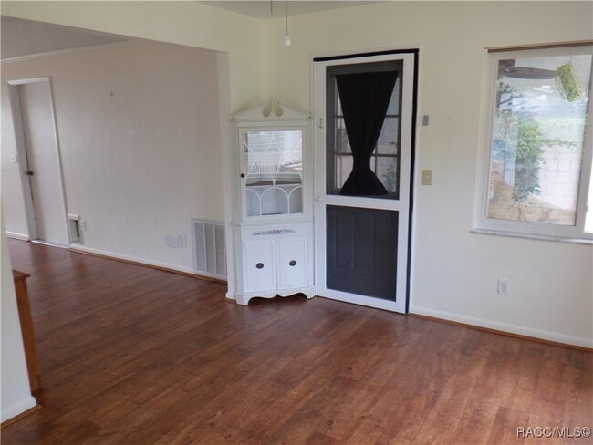 Building Photo - 3790 N Honeylocust Dr