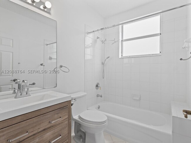 Building Photo - 11149 NW 72nd Terrace