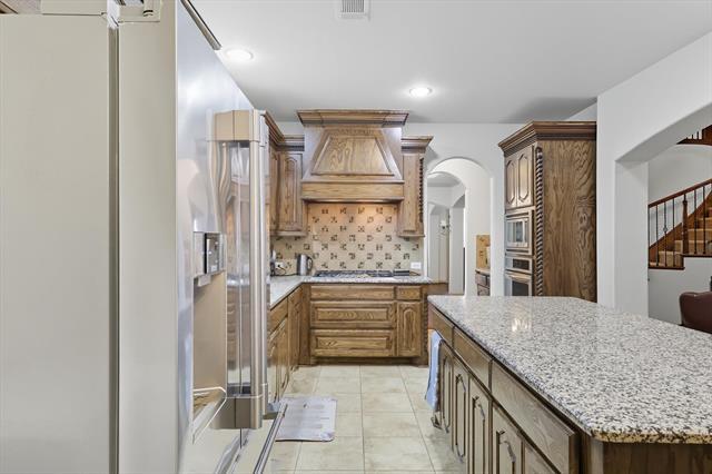 Building Photo - 12516 Maplecrest Dr
