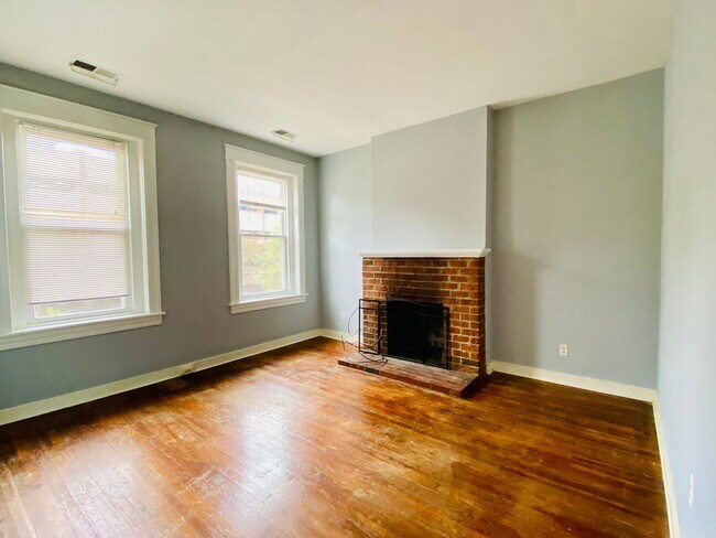 Building Photo - 2623 Floyd Ave