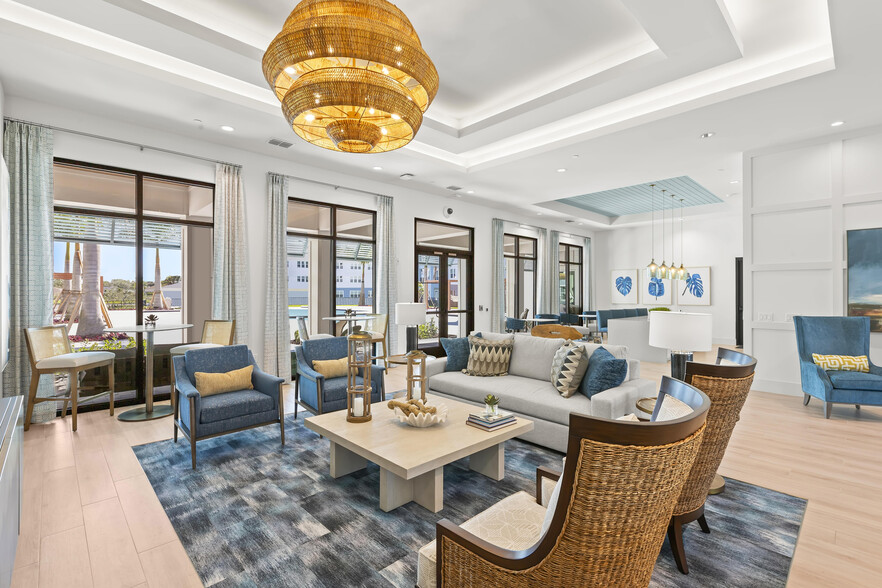 Clubhouse lounge with comfortable seating - Marlowe Jacaranda