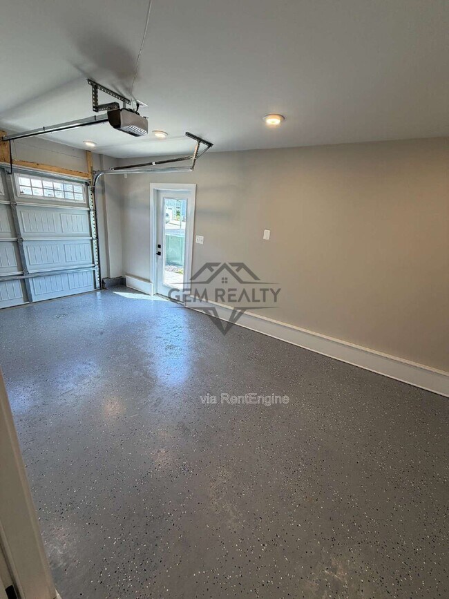 Building Photo - 8700 Stevenson Ln