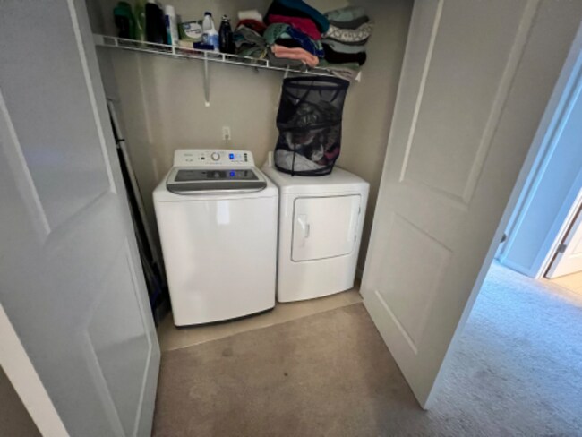 Building Photo - 605 Sweet Bonnie Ln