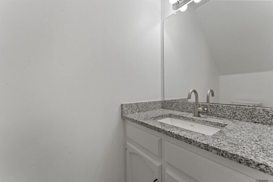 Building Photo - 3330 Willard St