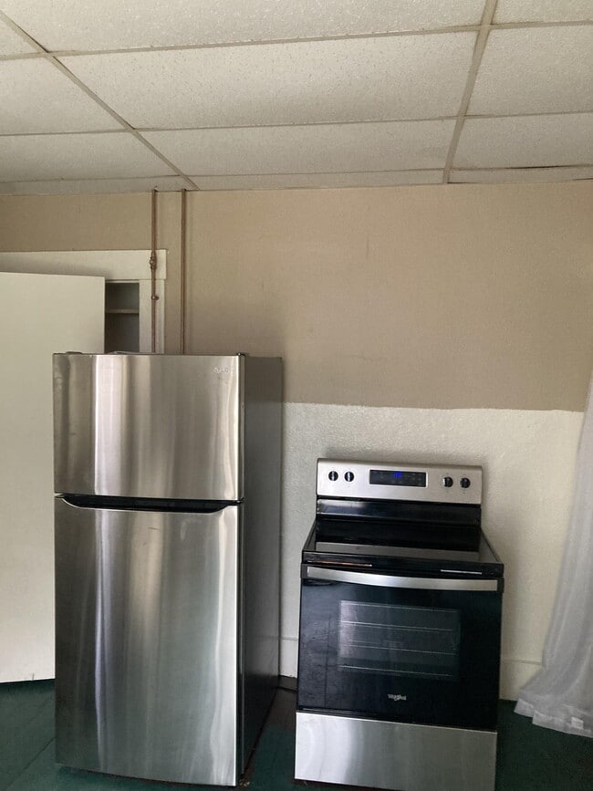 Building Photo - 75-77 Belknap St