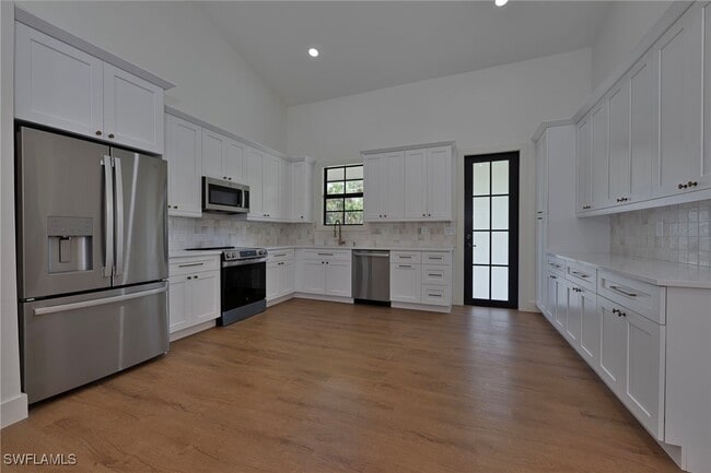 Building Photo - 1373 Shady Ln