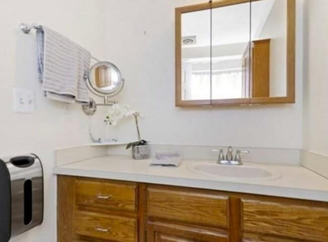 Building Photo - 546 Lincoln St