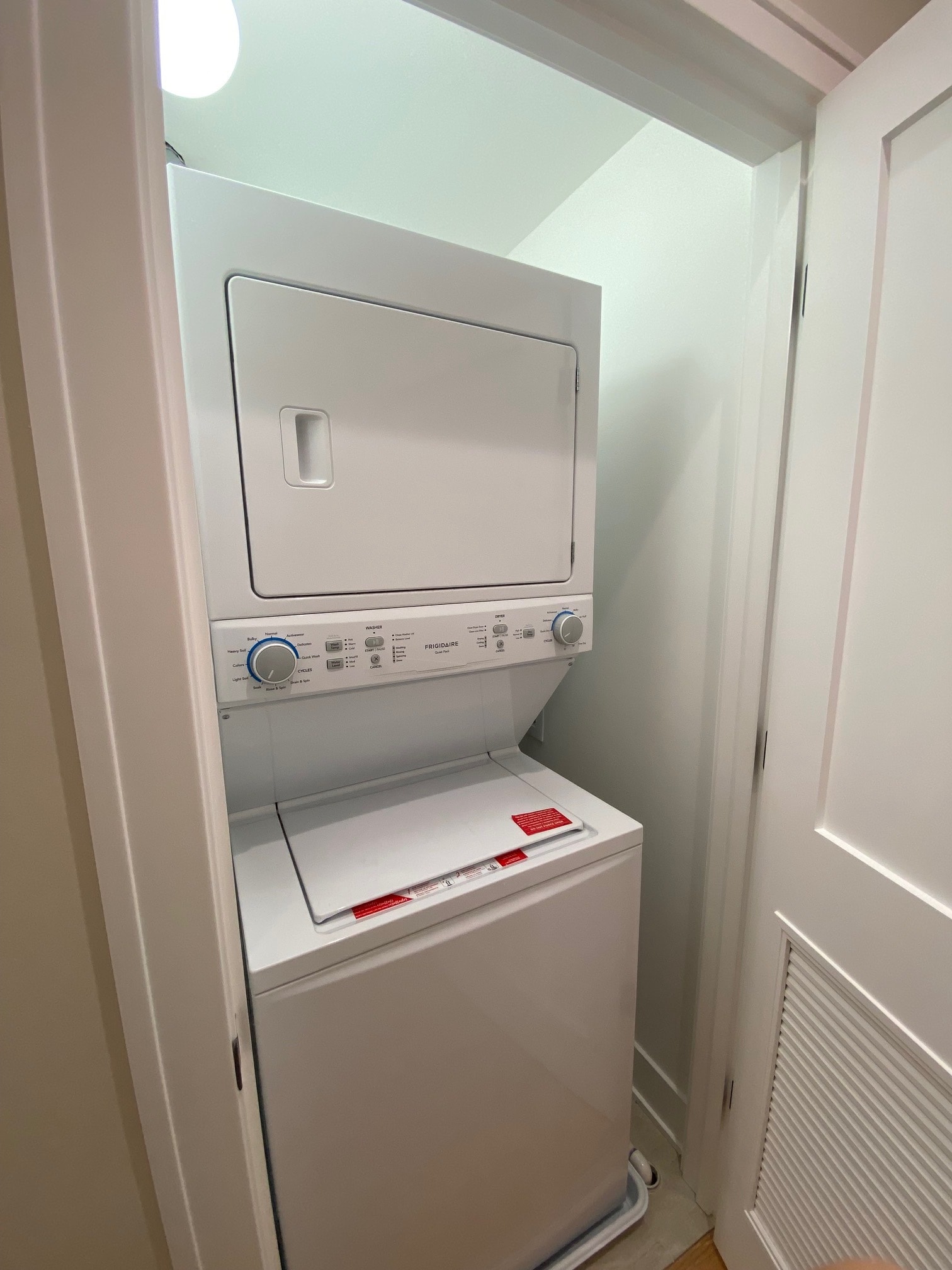 Building Photo - 1055 W Pratt Blvd