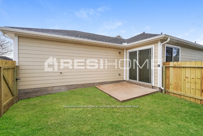 Building Photo - 20942 Patriot Park Ln
