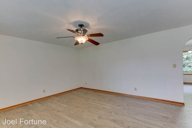 Building Photo - 3 br, 2 bath House - 1461 Todds Lane
