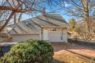 Building Photo - 4 Bed 2 Bath - Twinbrook Cape Cod - Move I...