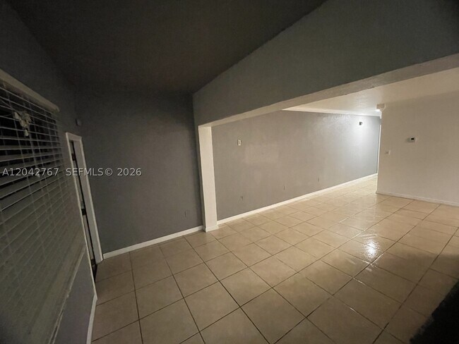 Building Photo - 20490 NW 7th Ct