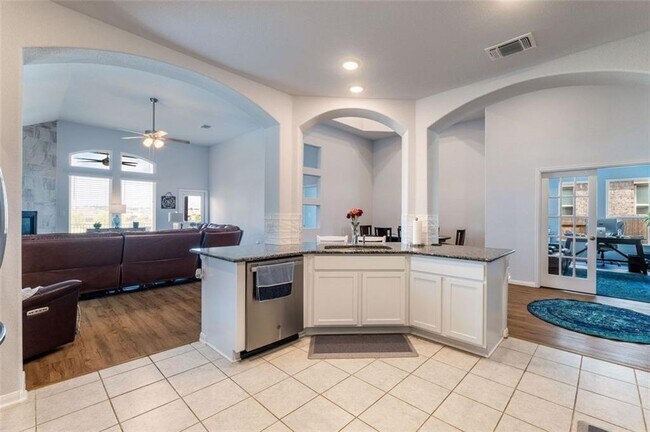Building Photo - 282 Cherrystone Loop
