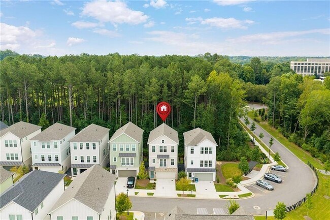 Building Photo - 102 Pinecone Pkwy