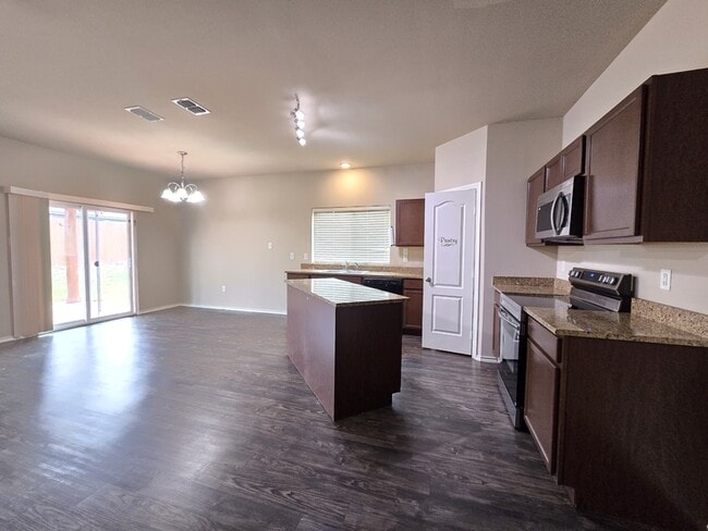 Building Photo - 322 Ambrose Avenue