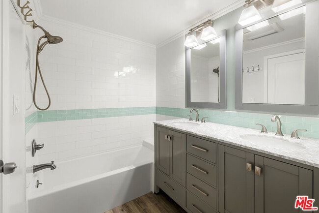 Building Photo - 3818 Seahorn Dr