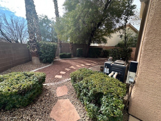 Building Photo - 2056 Nightrider Dr