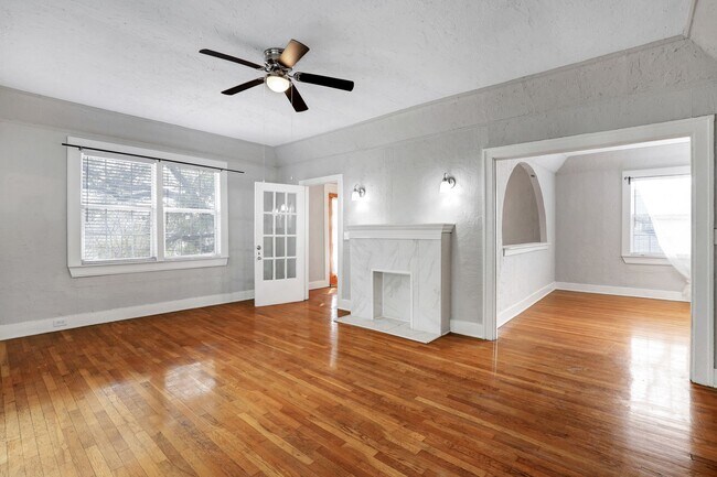 Building Photo - 527 Fulton Ave