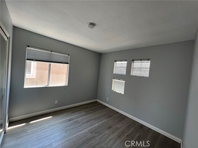 Building Photo - 543 S Eveningsong Ln