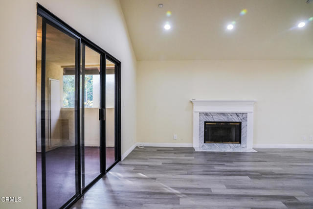 Building Photo - 838 Fairview Ave