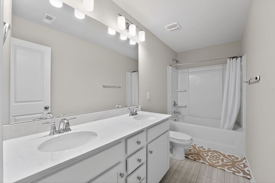 Building Photo - 5917 Neck Rd