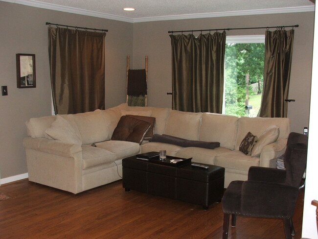Building Photo - Cute 3 bedroom, 1 bath house in Homewood!