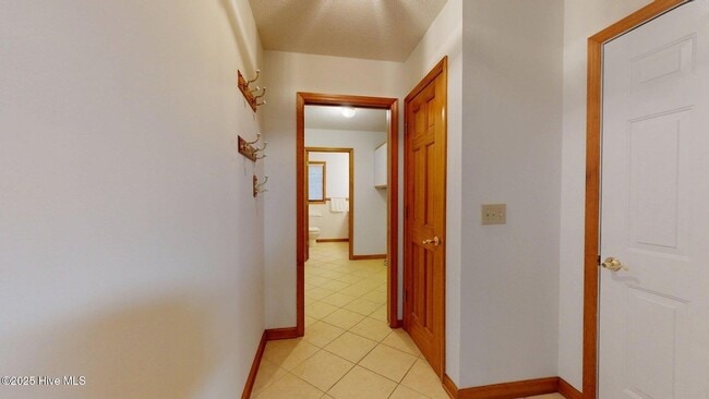 Building Photo - 1236 Rays Bridge Rd