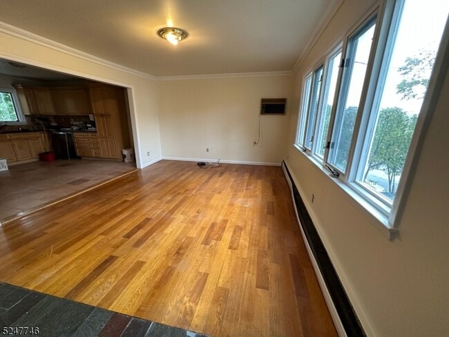 Building Photo - 8 Ferrary Pl