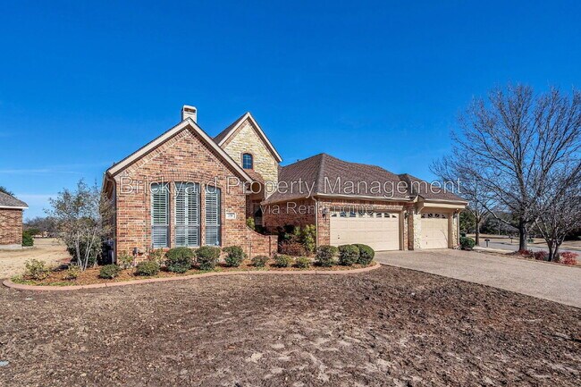 Building Photo - 350 Pine Valley Dr