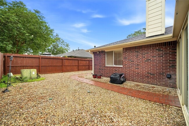 Building Photo - 3814 Apple Hollow Ln