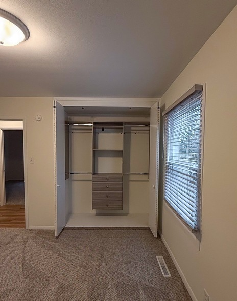 Building Photo - 2005 S Prospect Ave