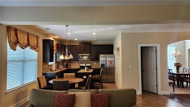 Building Photo - 1680 Sugar Ridge Dr