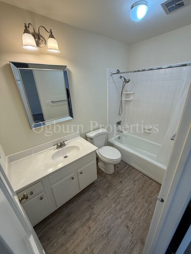 Building Photo - 321 Hanover Arms Ct