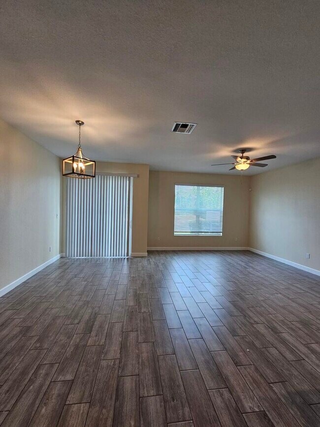 Building Photo - 6951 Harbours Edge Ave