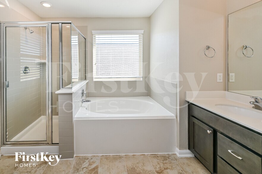 Building Photo - 12731 Arcola Valley Ct