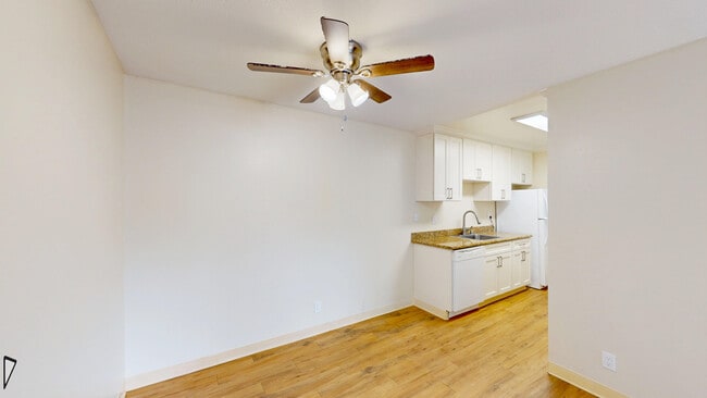 Building Photo - 531 Alameda del Prado